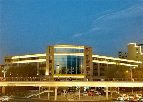 新疆尊龙凯时实业集团有限公司